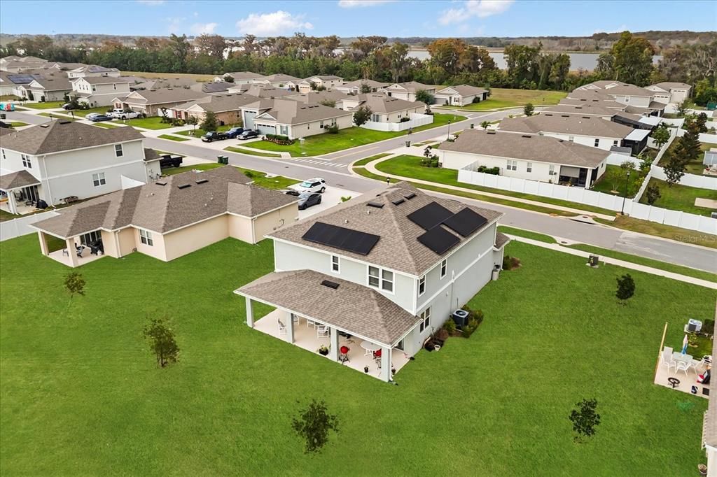 En Venta: $400,000 (4 camas, 2 baños, 2868 Pies cuadrados)