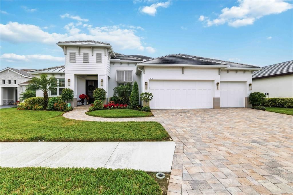 For Sale: $1,225,000 (4 beds, 3 baths, 2802 Square Feet)