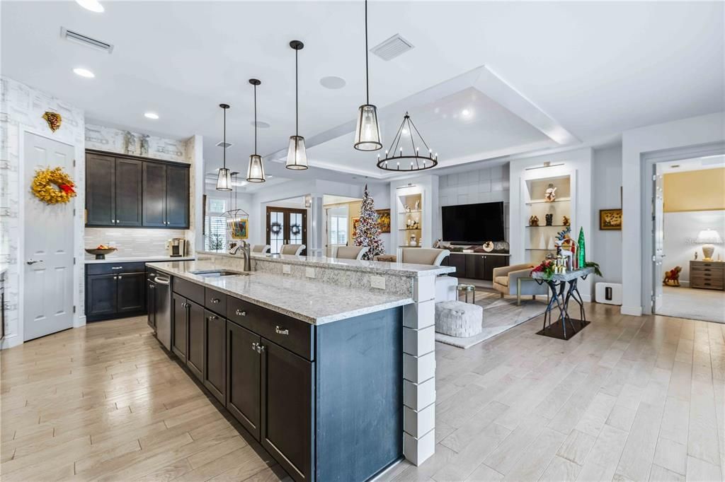 For Sale: $1,225,000 (4 beds, 3 baths, 2802 Square Feet)