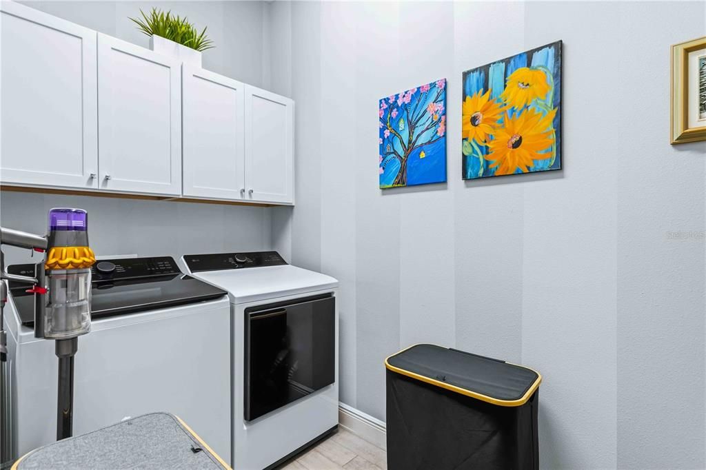 For Sale: $1,225,000 (4 beds, 3 baths, 2802 Square Feet)