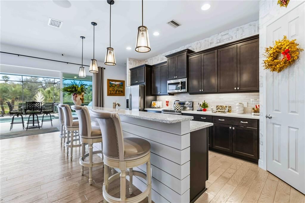 For Sale: $1,225,000 (4 beds, 3 baths, 2802 Square Feet)