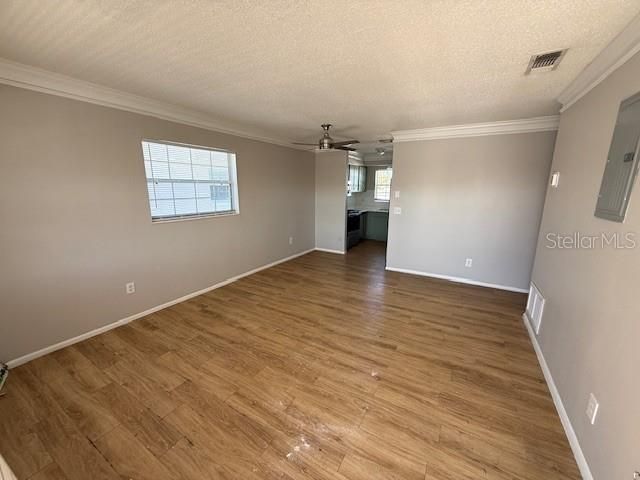 For Rent: $1,200 (2 beds, 1 baths, 702 Square Feet)