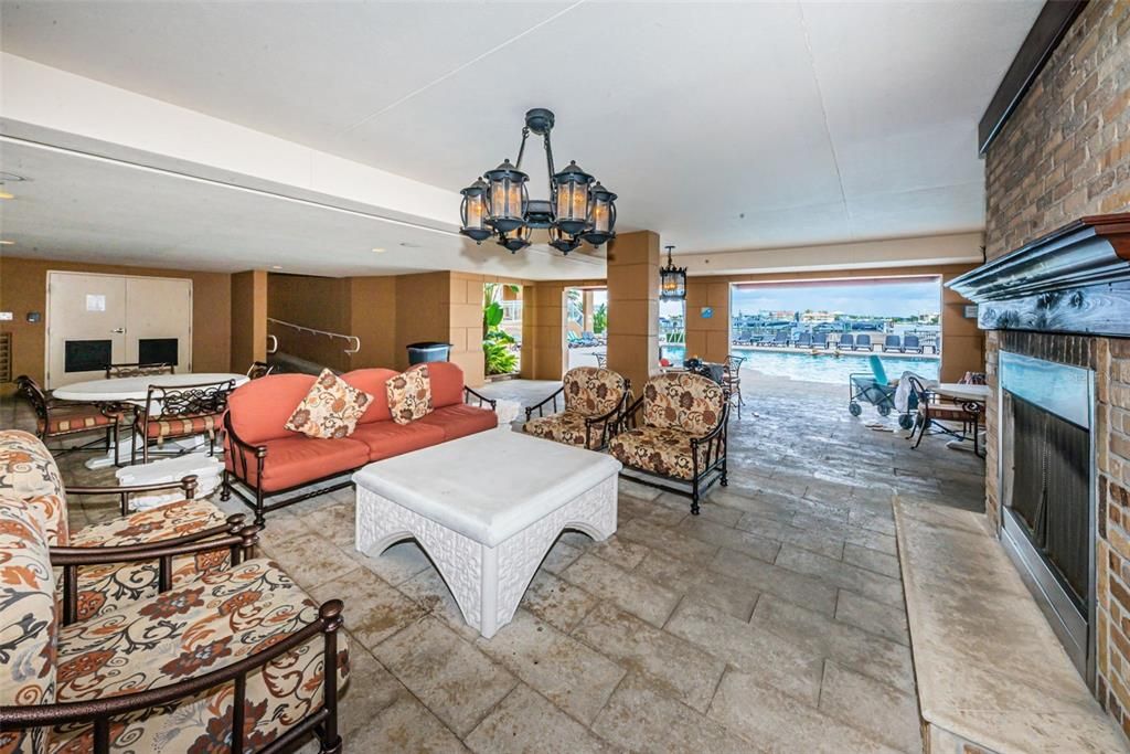 For Sale: $1,495,000 (3 beds, 2 baths, 1920 Square Feet)