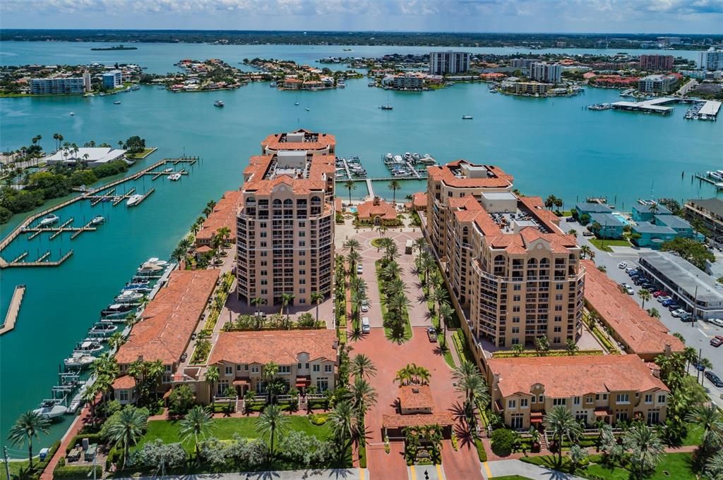 For Sale: $1,495,000 (3 beds, 2 baths, 1920 Square Feet)