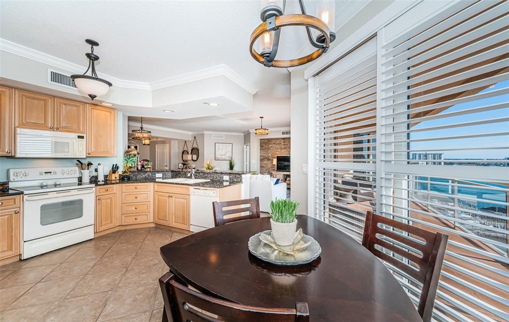 For Sale: $1,495,000 (3 beds, 2 baths, 1920 Square Feet)