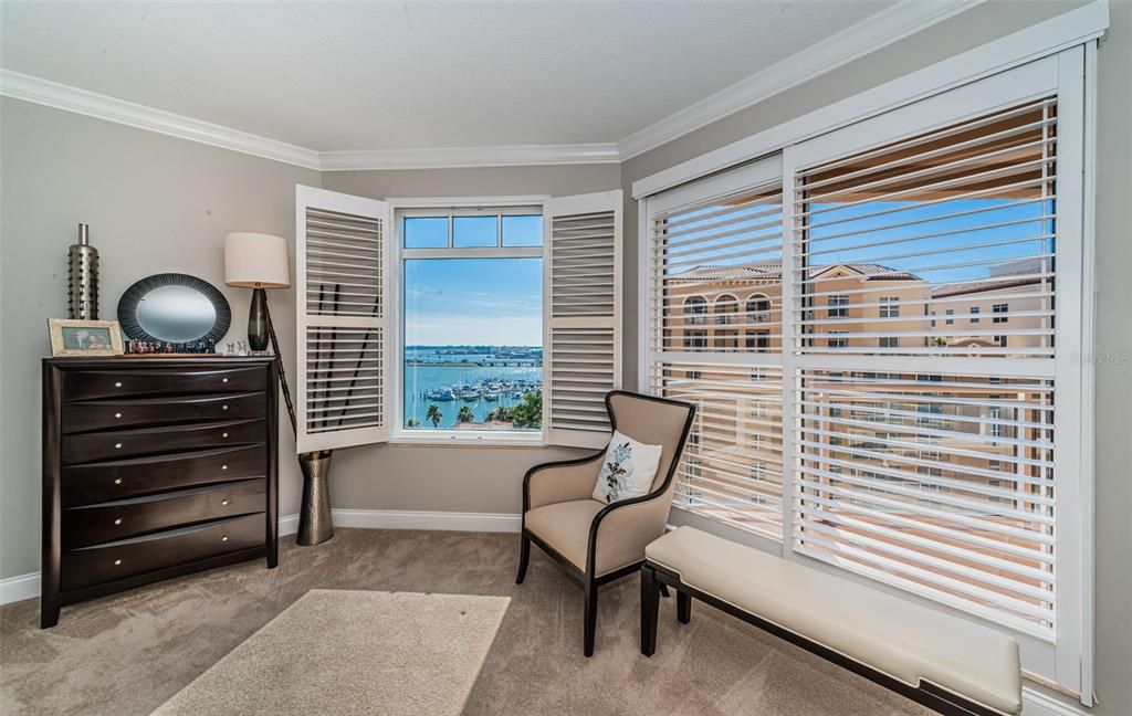 For Sale: $1,495,000 (3 beds, 2 baths, 1920 Square Feet)