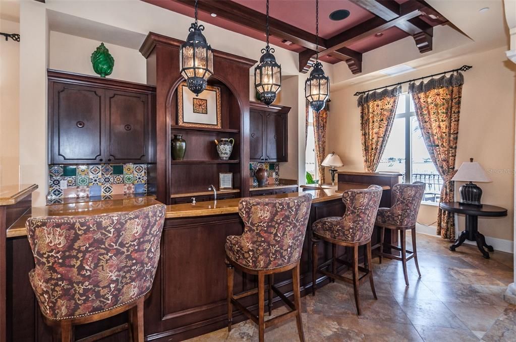 For Sale: $1,495,000 (3 beds, 2 baths, 1920 Square Feet)