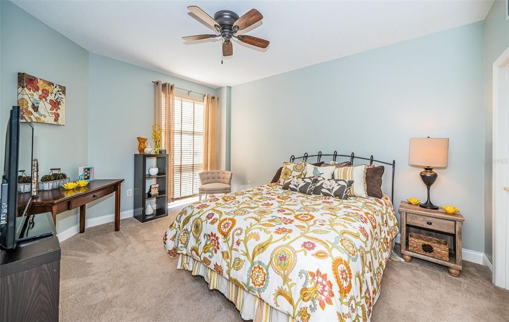 For Sale: $1,495,000 (3 beds, 2 baths, 1920 Square Feet)