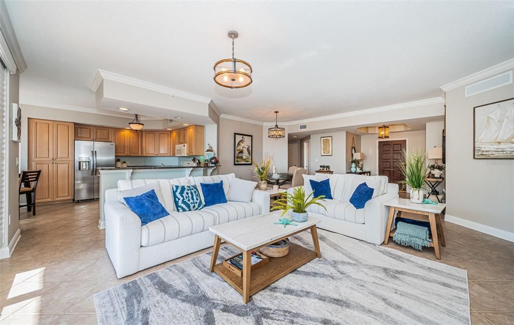 For Sale: $1,495,000 (3 beds, 2 baths, 1920 Square Feet)