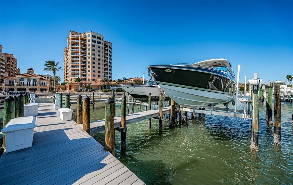 For Sale: $1,495,000 (3 beds, 2 baths, 1920 Square Feet)
