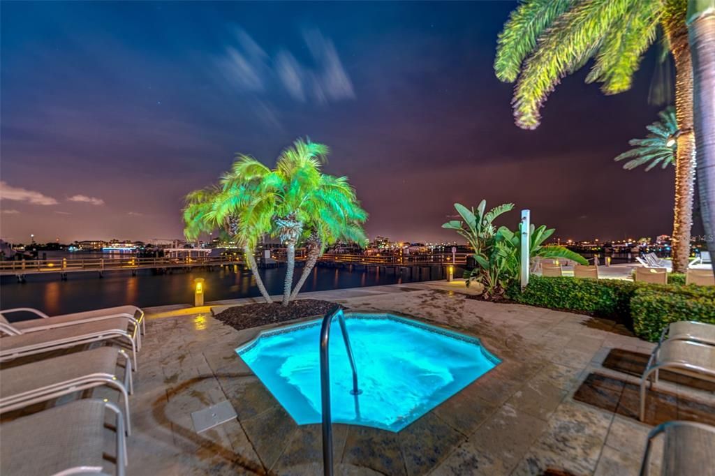 For Sale: $1,495,000 (3 beds, 2 baths, 1920 Square Feet)