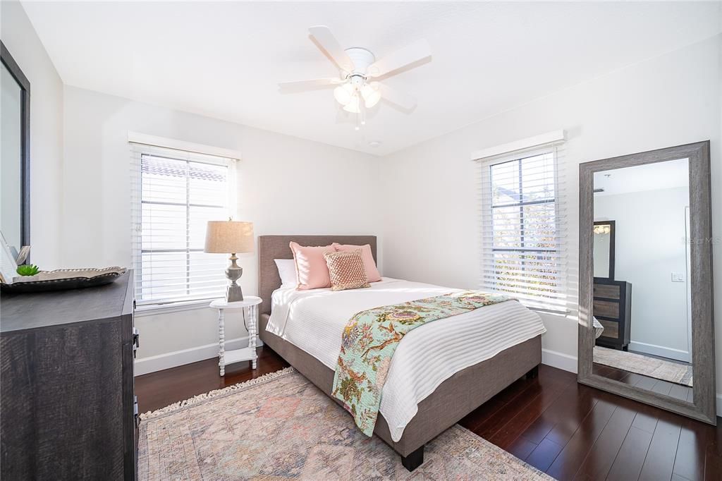 В аренду: $5,500 (3 спален, 2 ванн, 1740 Квадратных фут)