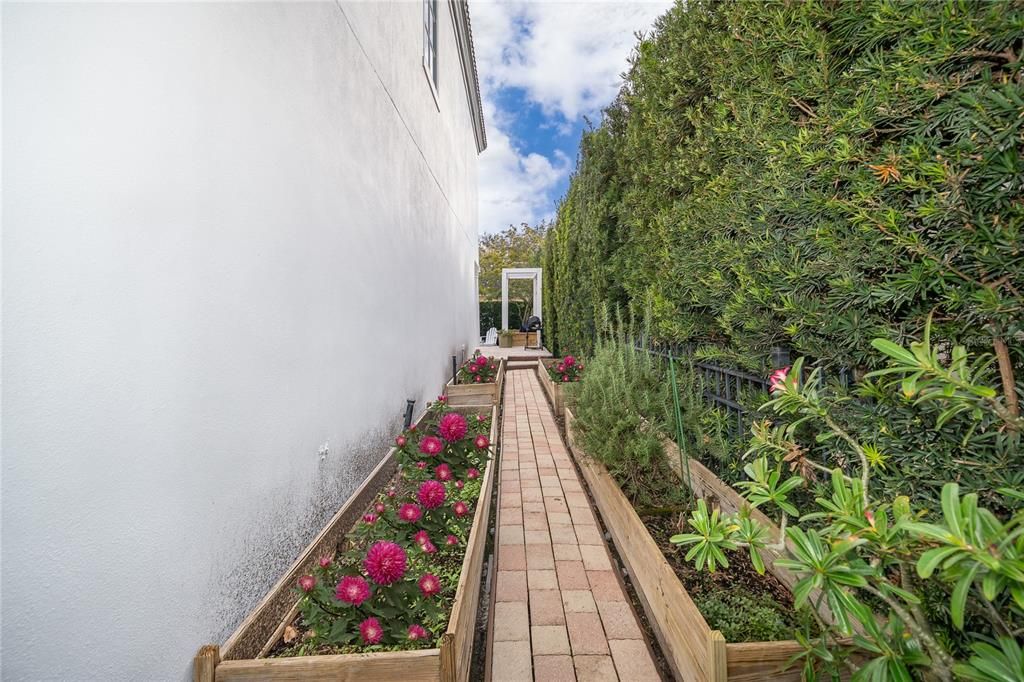 В аренду: $5,500 (3 спален, 2 ванн, 1740 Квадратных фут)