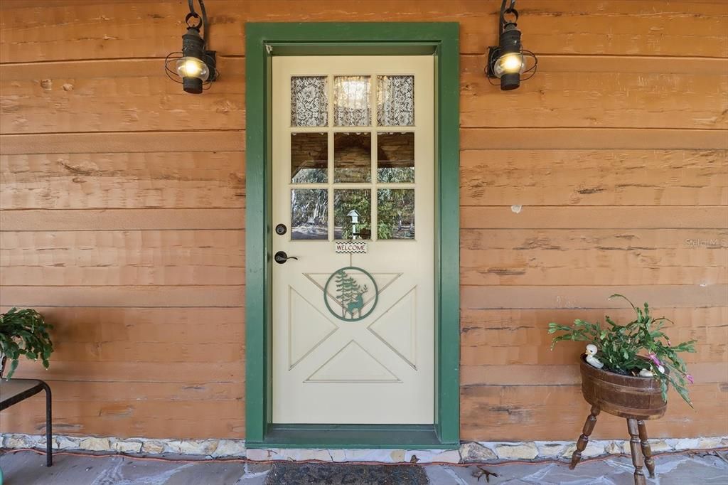 For Sale: $650,000 (2 beds, 2 baths, 1920 Square Feet)