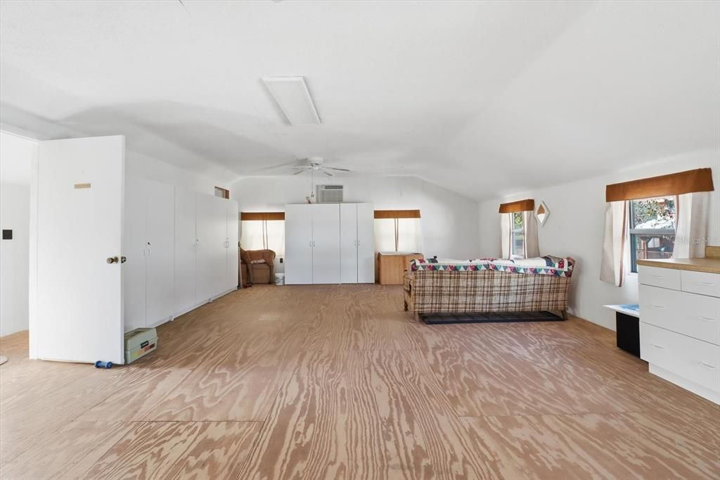 For Sale: $650,000 (2 beds, 2 baths, 1920 Square Feet)