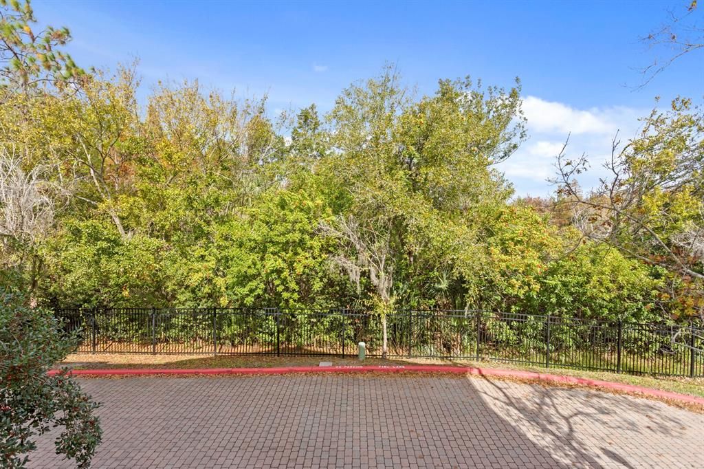 For Sale: $279,000 (1 beds, 1 baths, 944 Square Feet)