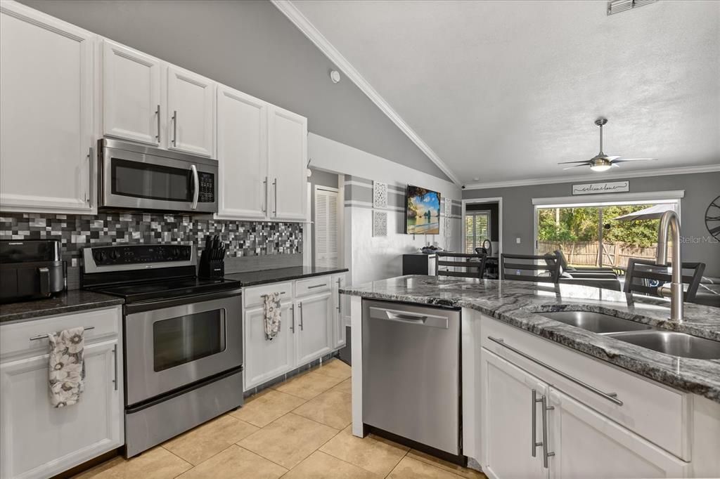 For Sale: $425,000 (4 beds, 2 baths, 2014 Square Feet)