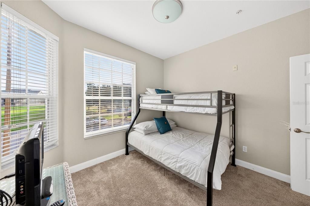 For Sale: $249,900 (3 beds, 2 baths, 1268 Square Feet)