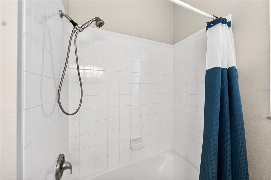 For Sale: $249,900 (3 beds, 2 baths, 1268 Square Feet)