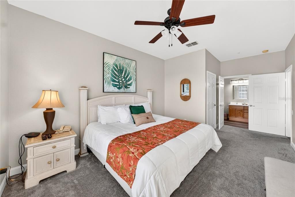 For Sale: $249,900 (3 beds, 2 baths, 1268 Square Feet)