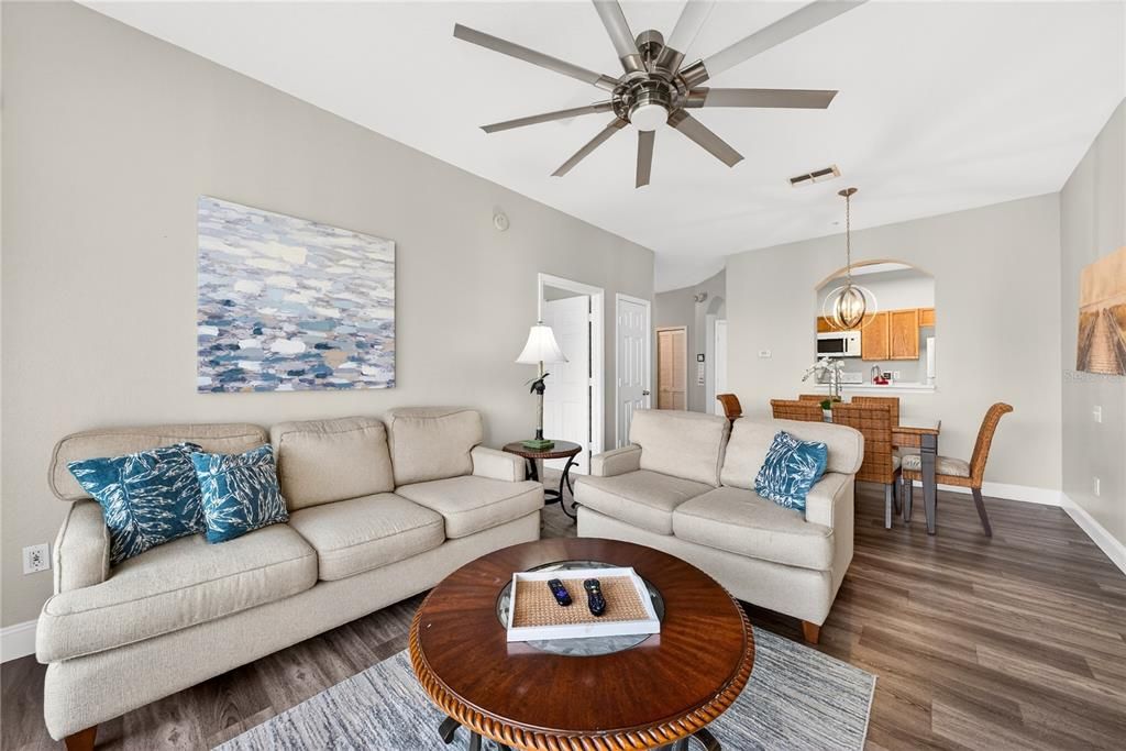 For Sale: $249,900 (3 beds, 2 baths, 1268 Square Feet)