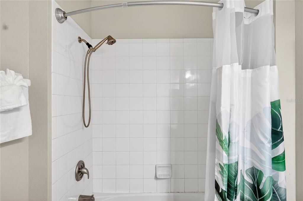 For Sale: $249,900 (3 beds, 2 baths, 1268 Square Feet)