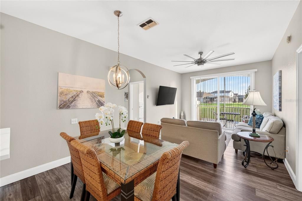 For Sale: $249,900 (3 beds, 2 baths, 1268 Square Feet)