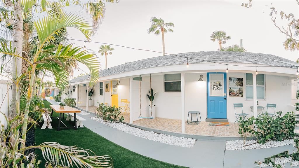 For Rent: $2,450 (1 beds, 1 baths, 700 Square Feet)