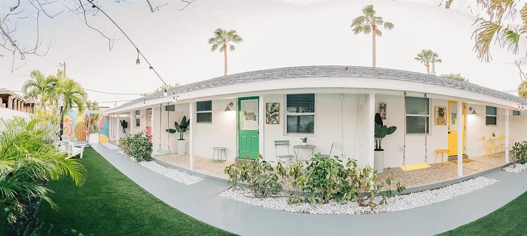 For Rent: $2,450 (1 beds, 1 baths, 700 Square Feet)