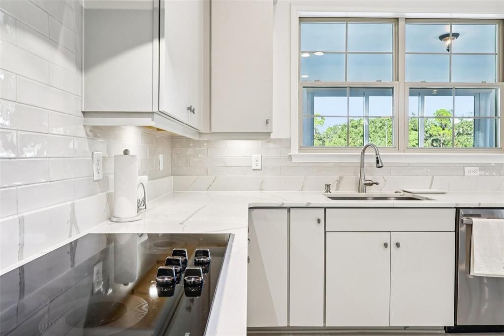 На продажу: $1,495,000 (4 спален, 4 ванн, 4287 Квадратных фут)