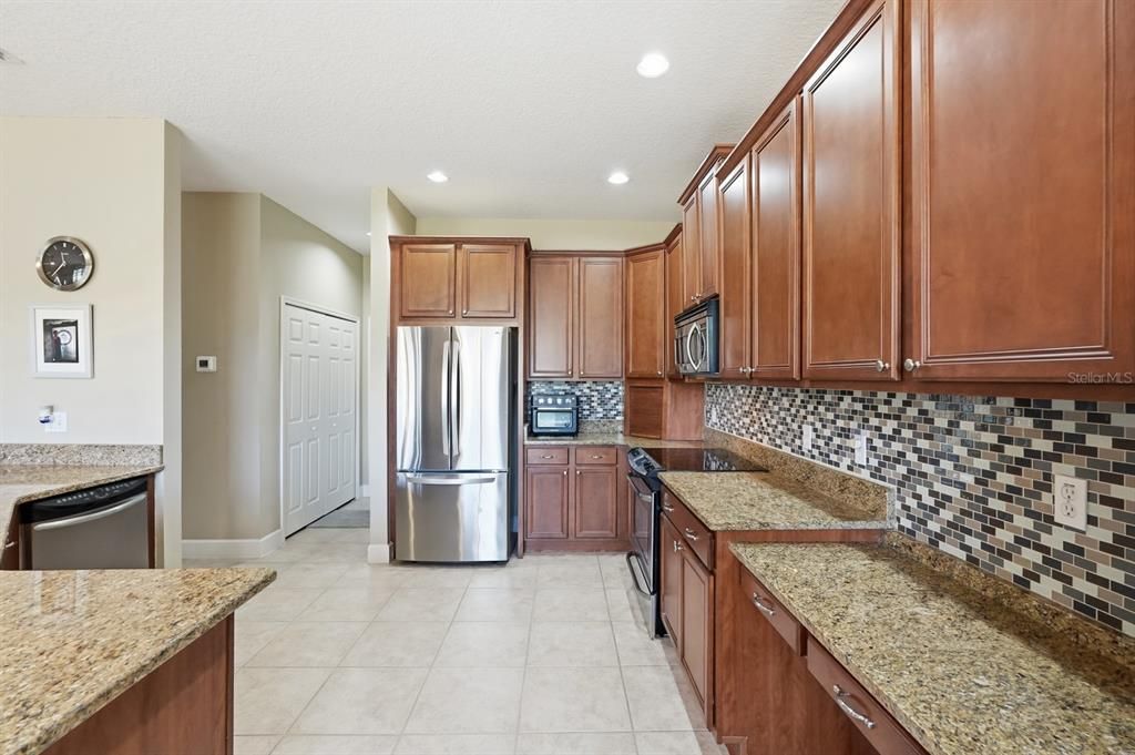 En Venta: $485,000 (5 camas, 3 baños, 3093 Pies cuadrados)