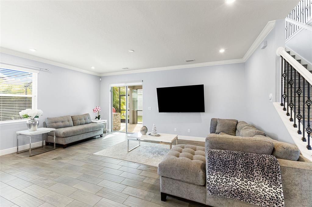 En Venta: $750,000 (5 camas, 3 baños, 3280 Pies cuadrados)