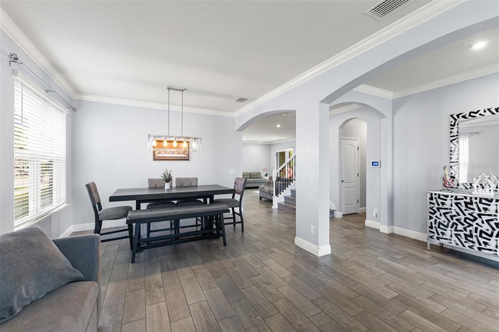 En Venta: $750,000 (5 camas, 3 baños, 3280 Pies cuadrados)