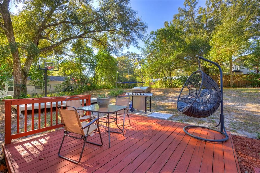 待售: $239,000 (2 贝兹, 1 浴室, 882 平方英尺)