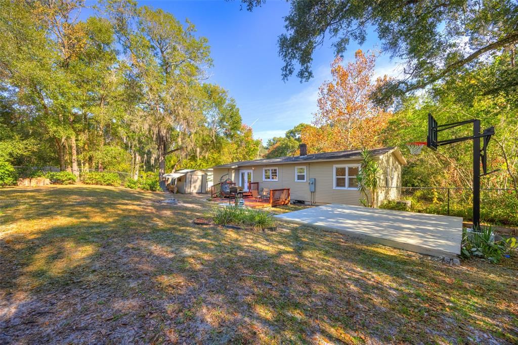 待售: $239,000 (2 贝兹, 1 浴室, 882 平方英尺)