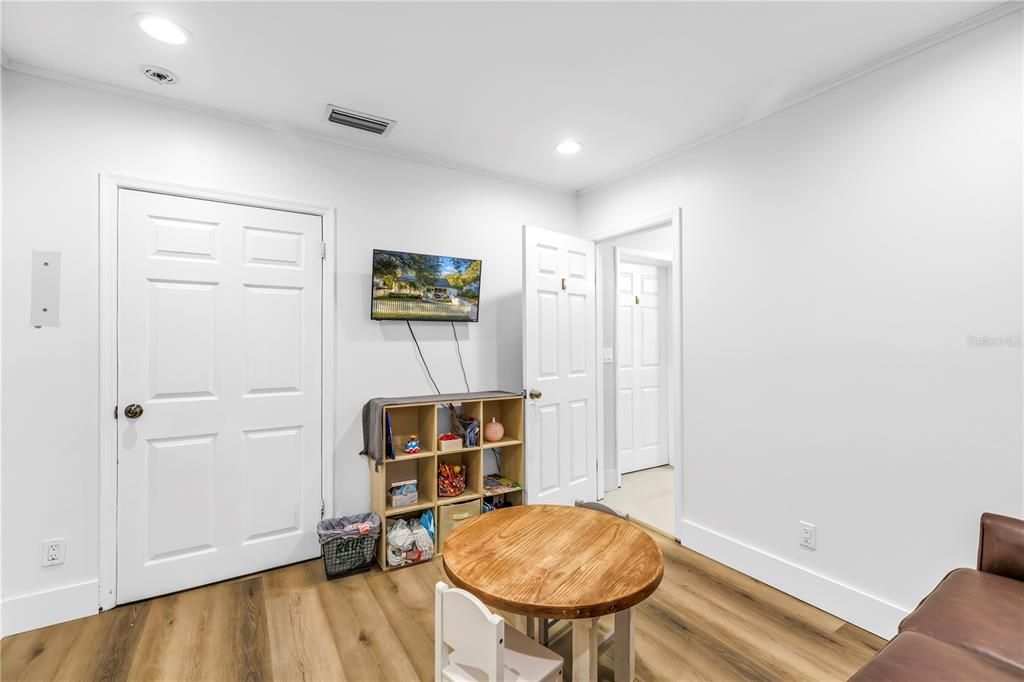 待售: $959,000 (3 贝兹, 3 浴室, 1663 平方英尺)