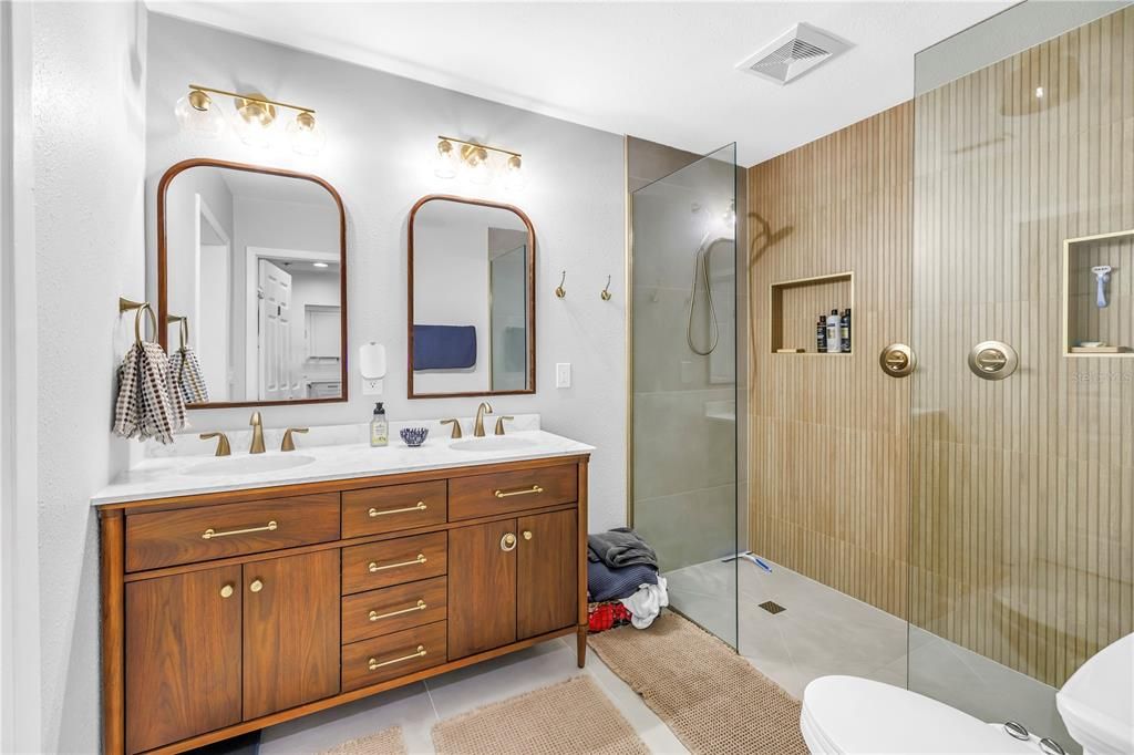 待售: $959,000 (3 贝兹, 3 浴室, 1663 平方英尺)