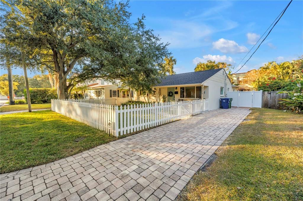 待售: $959,000 (3 贝兹, 3 浴室, 1663 平方英尺)