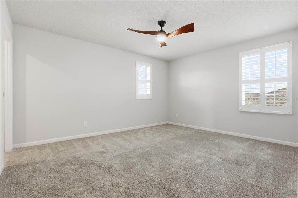 En Venta: $799,000 (4 camas, 3 baños, 3297 Pies cuadrados)