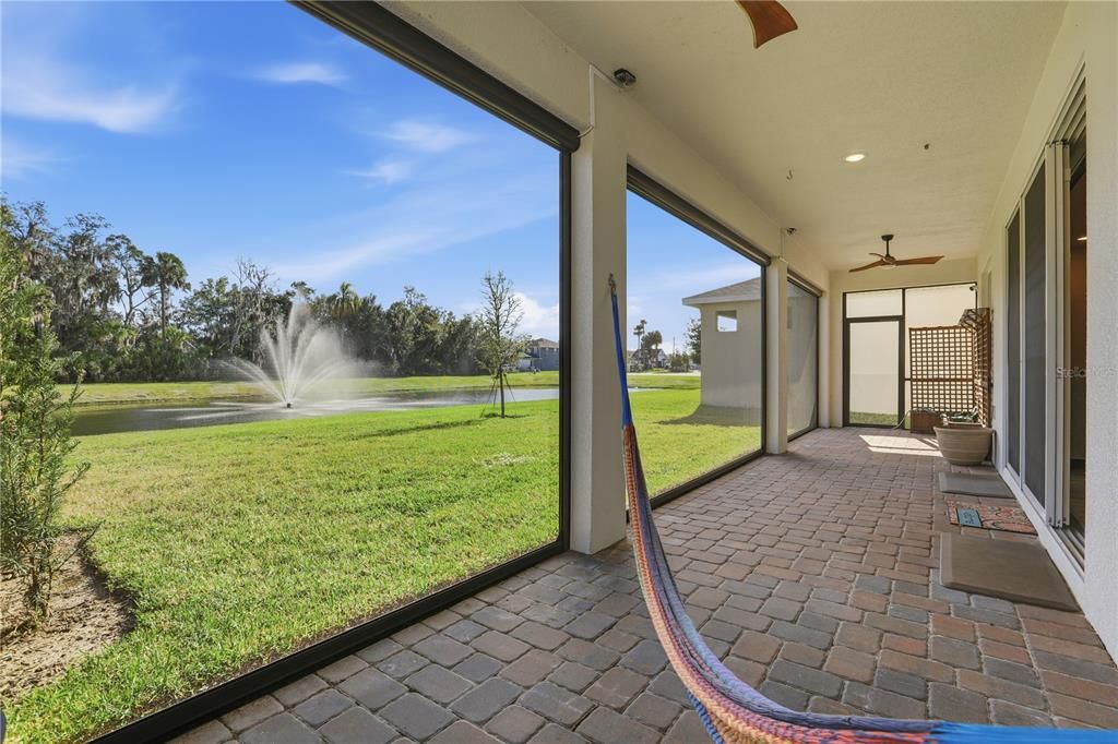 En Venta: $799,000 (4 camas, 3 baños, 3297 Pies cuadrados)