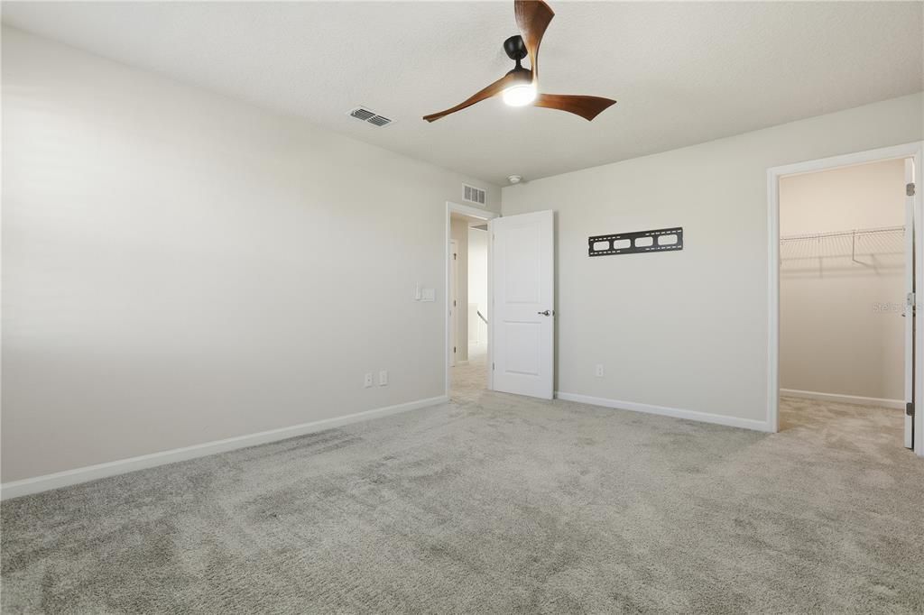 En Venta: $799,000 (4 camas, 3 baños, 3297 Pies cuadrados)