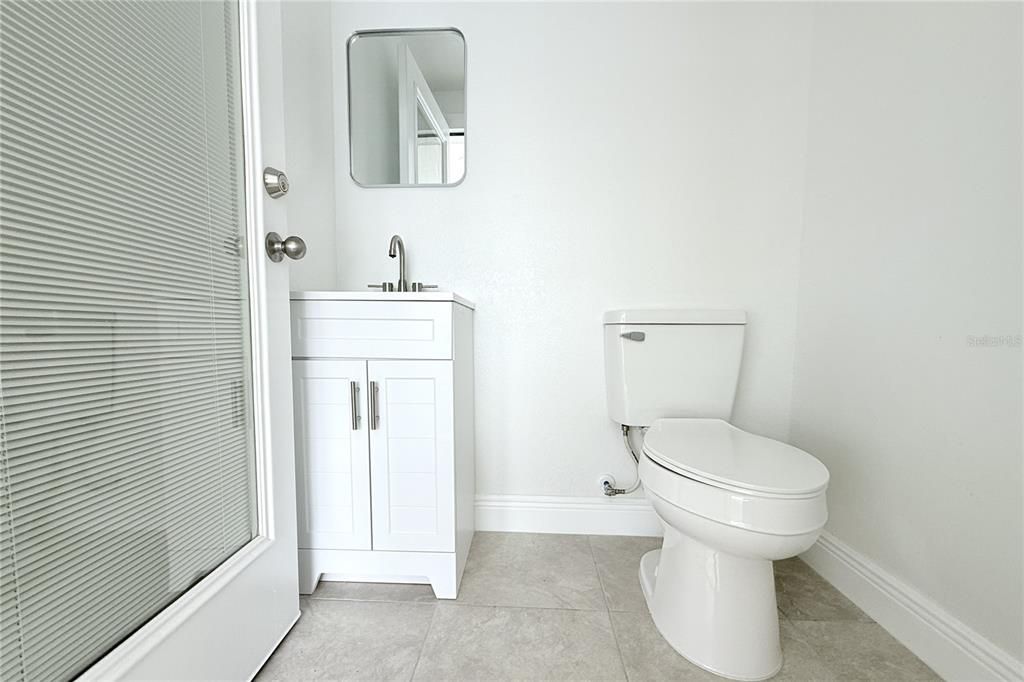 На продажу: $649,999 (4 спален, 3 ванн, 1976 Квадратных фут)