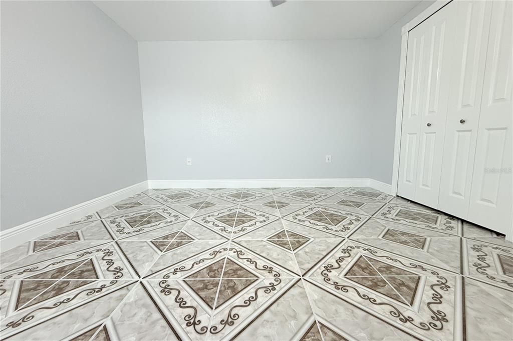 На продажу: $649,999 (4 спален, 3 ванн, 1976 Квадратных фут)