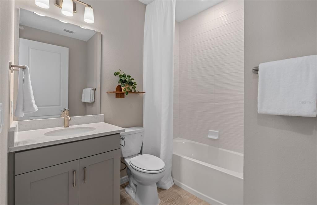 待售: $481,320 (2 贝兹, 2 浴室, 1405 平方英尺)