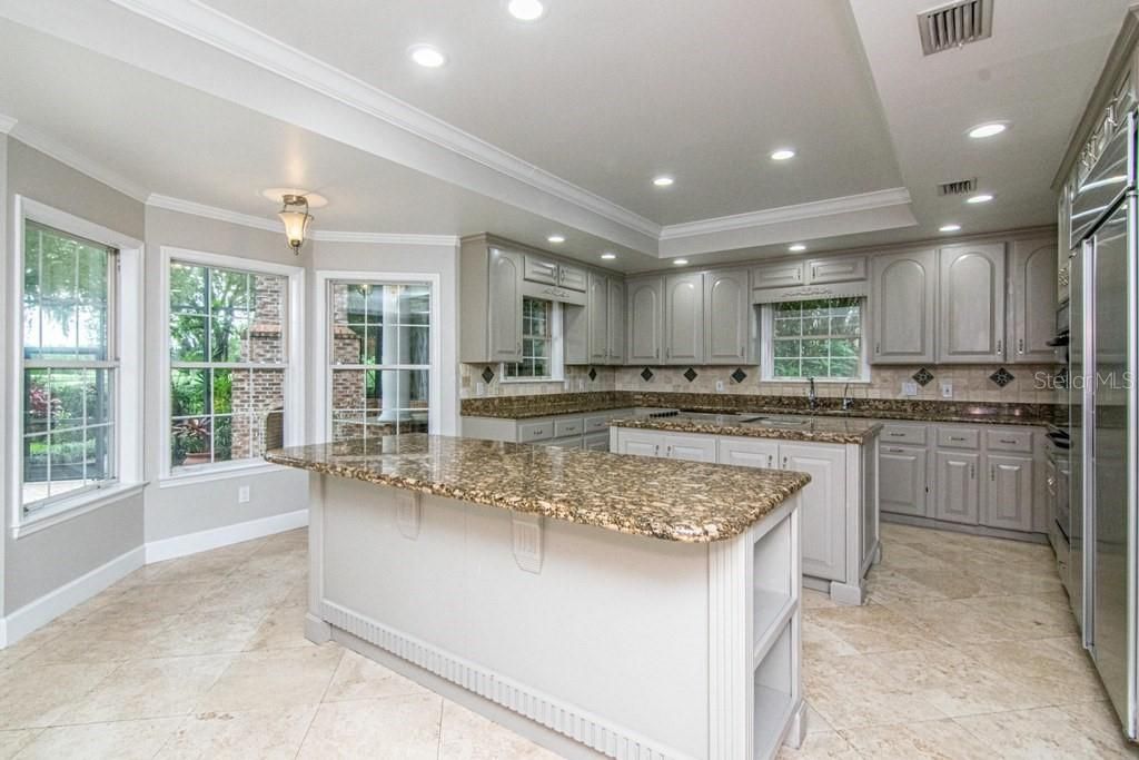 В аренду: $8,250 (4 спален, 4 ванн, 3305 Квадратных фут)