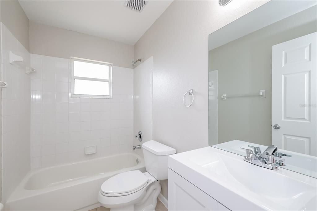 En Renta: $2,060 (3 camas, 2 baños, 1478 Pies cuadrados)