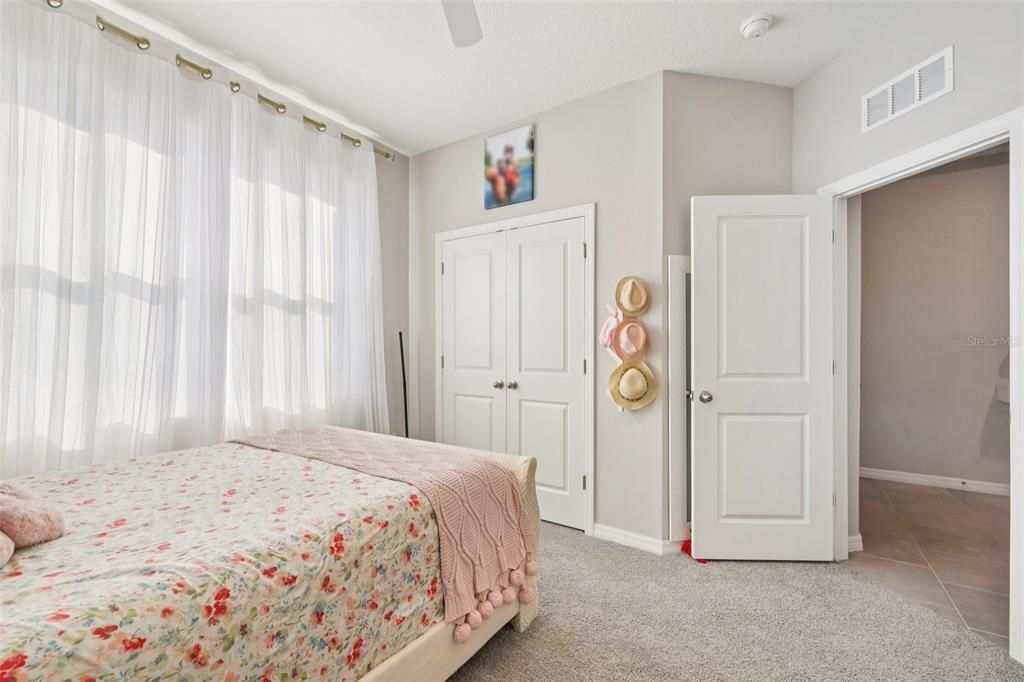 待售: $614,900 (4 贝兹, 3 浴室, 2828 平方英尺)