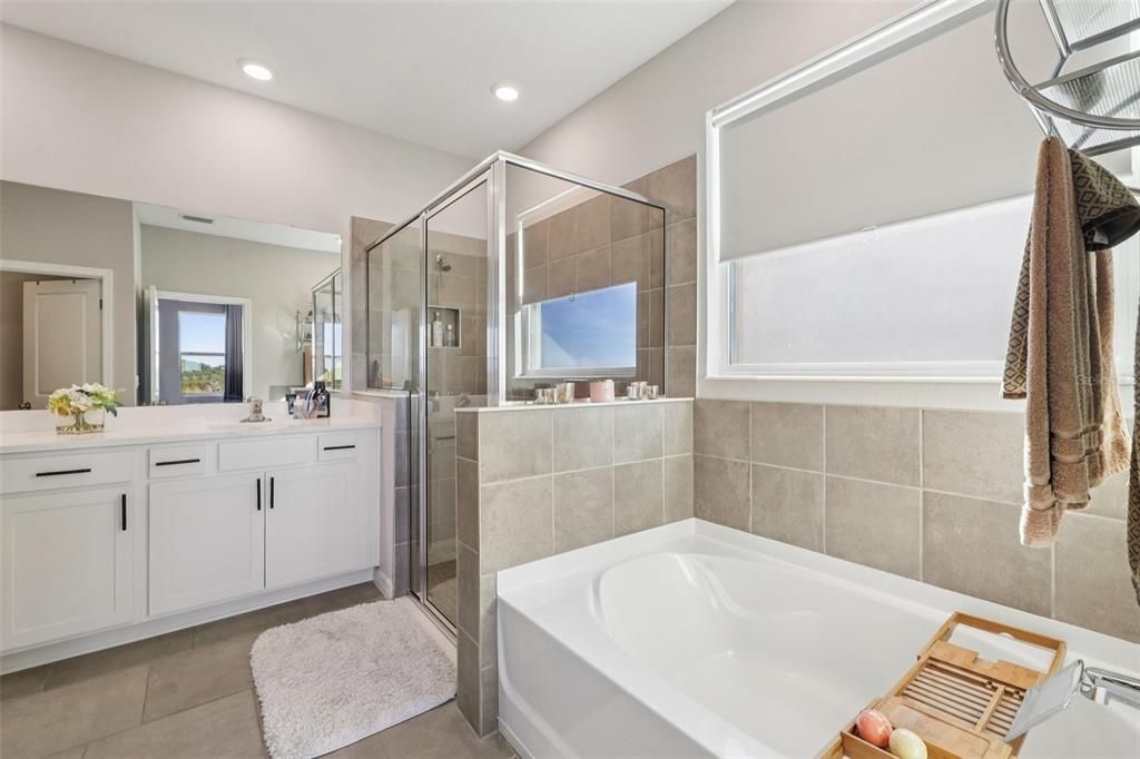 待售: $614,900 (4 贝兹, 3 浴室, 2828 平方英尺)