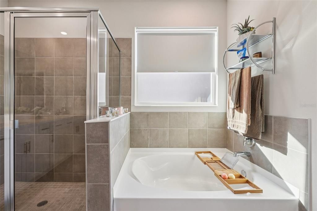 待售: $614,900 (4 贝兹, 3 浴室, 2828 平方英尺)