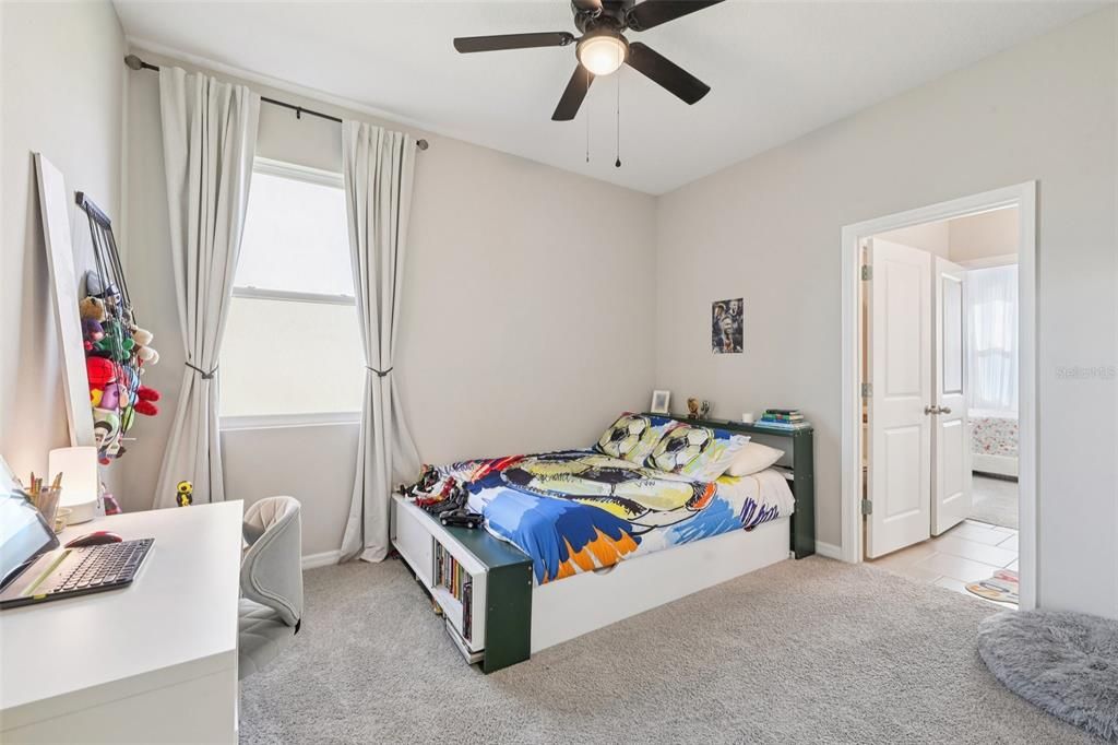 待售: $614,900 (4 贝兹, 3 浴室, 2828 平方英尺)